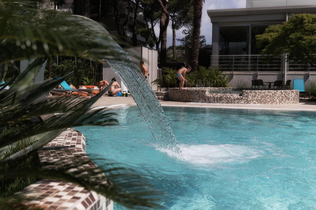 Hotel Arizona ลินญาโน ซับเบียโดโร ภายนอก รูปภาพ